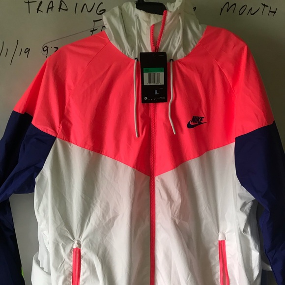 Nike Other - Men’s Spring Nike jacket with hoodie